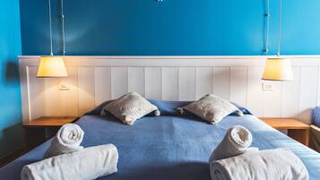 Standard Room, 1 Bedroom | Desk, free WiFi, bed sheets, wheelchair access