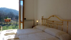 Superior Apartment, 2 Bedrooms, Terrace, Tower (Gelsomino) | 1 bedroom, soundproofing, iron/ironing board, free WiFi