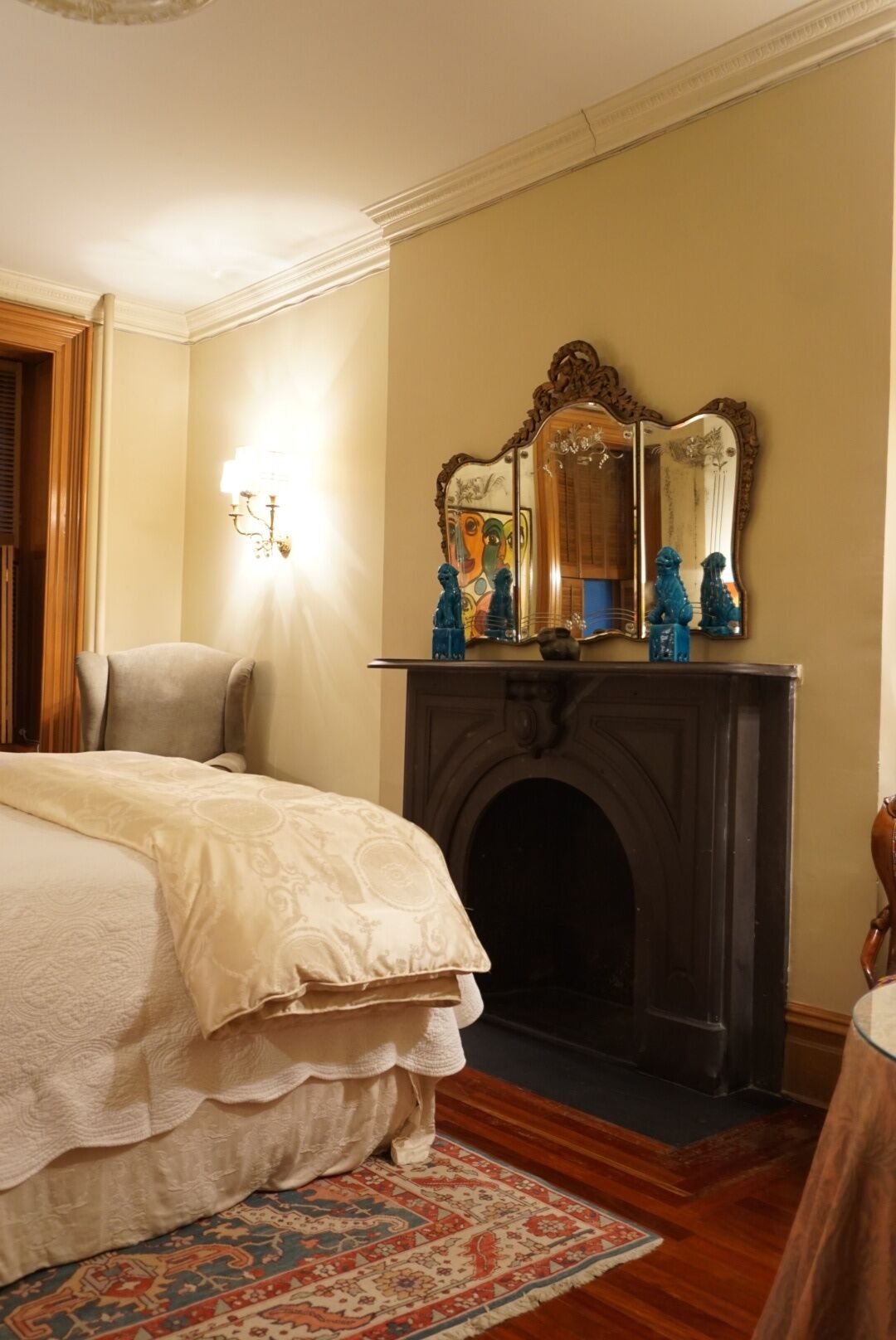 classic room, 1 queen bed | down duvets, in-room safe, individually decorated