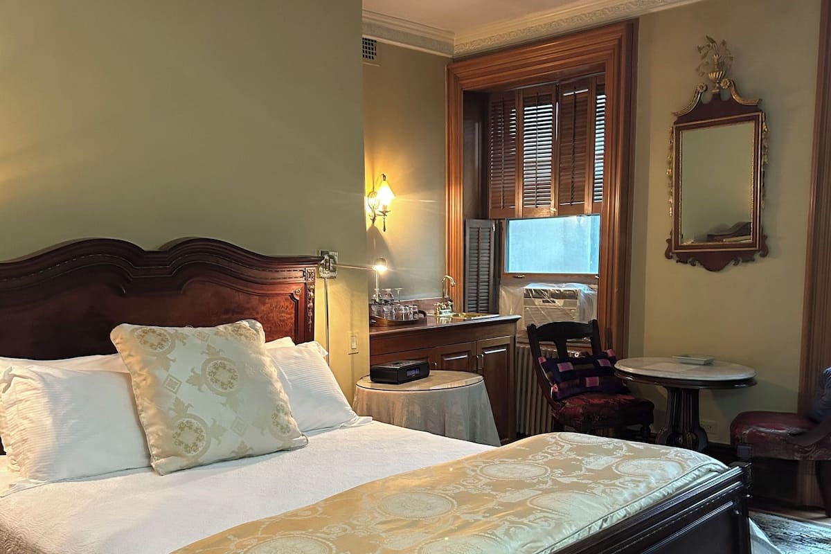 Classic Room, 1 Queen Bed | Down comforters, in-room safe, individually decorated