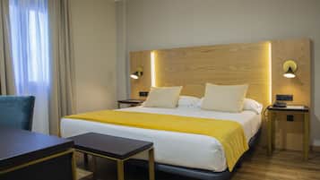 Minibar, värdeförvaringsskåp på rummet, skrivbord och gratis wi-fi