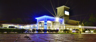 Scottish Inns and Suites Alvin