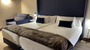 1 habitaciĂłn, minibar, escritorio y wifi gratis
