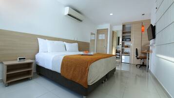 1 bedroom, premium bedding, in-room safe, blackout curtains