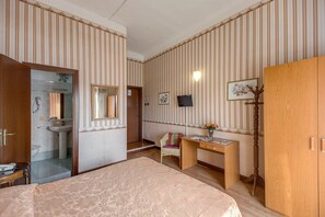 Room - Aquarium (Rome)