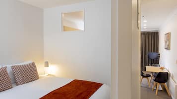 Executive Apartment, 2 Bedrooms | Desk, soundproofing, iron/ironing board, free WiFi
