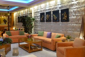 Sala de estar en el lobby