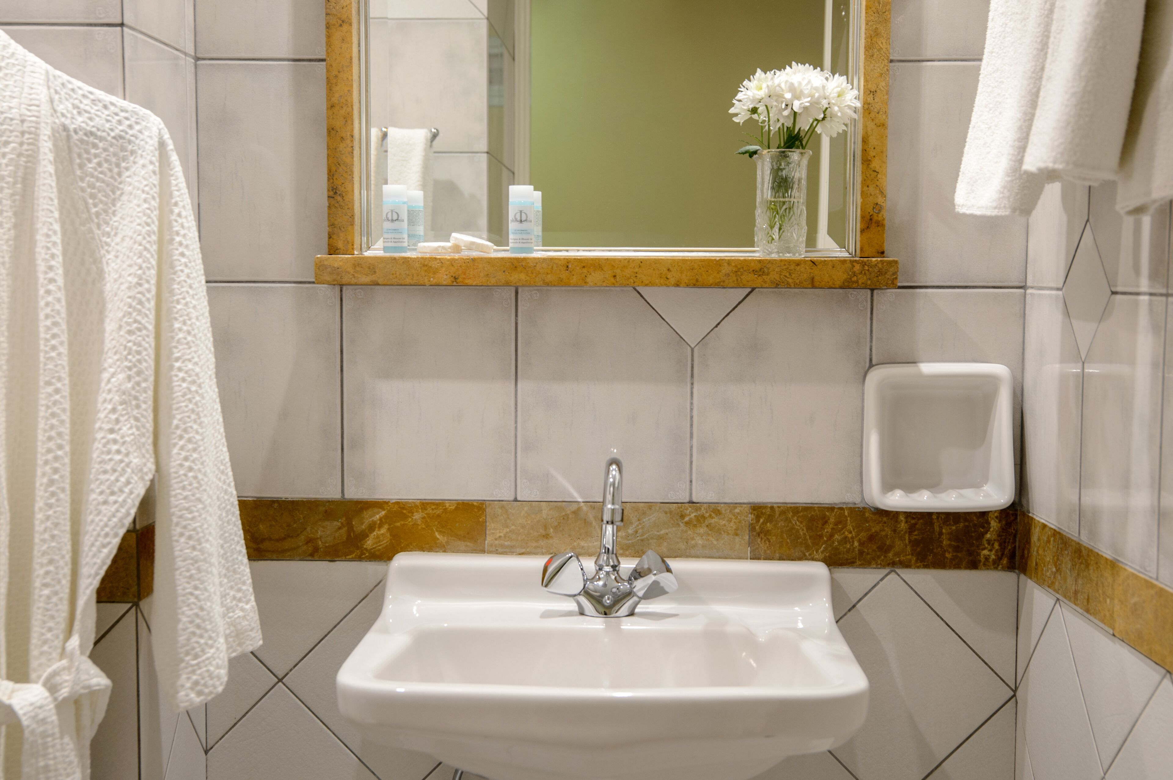 Photo - Victory Inn Hotel