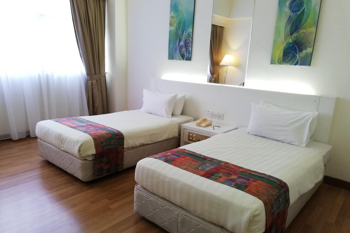In-room safe, free WiFi
