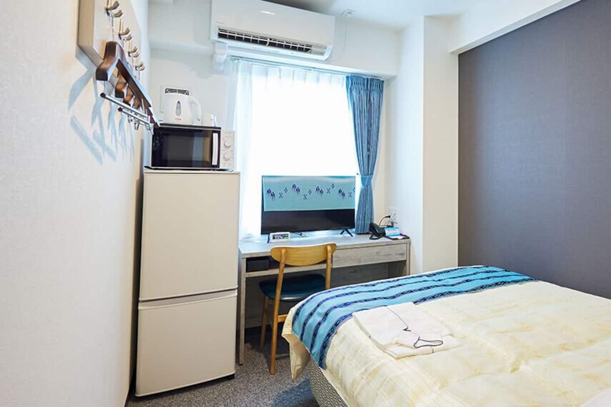 Escrivaninha, Wi-Fi de cortesia, roupa de cama