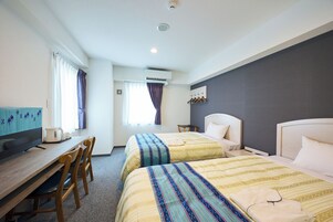 Twin Room, Non Smoking | Desk, iron/ironing board, free WiFi, bed sheets