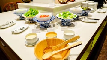Daily buffet breakfast (THB 299 per person)