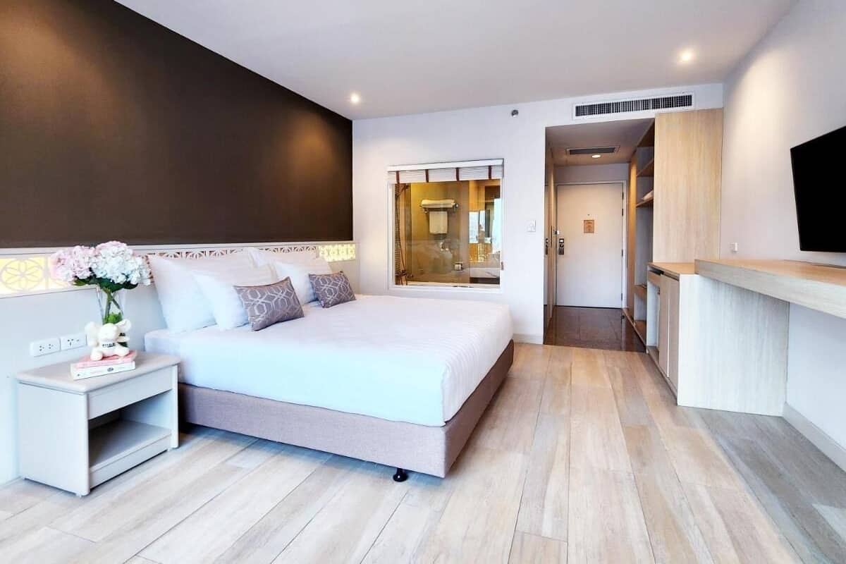 Grand Deluxe Room | Cofres nos quartos, cortinas blackout, quartos à prova de som