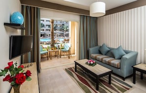 32-inch LCD TV with satellite channels, LED TV, fireplace - El Karma Aqua Beach Resort (Hurghada)