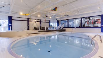 Una piscina techada