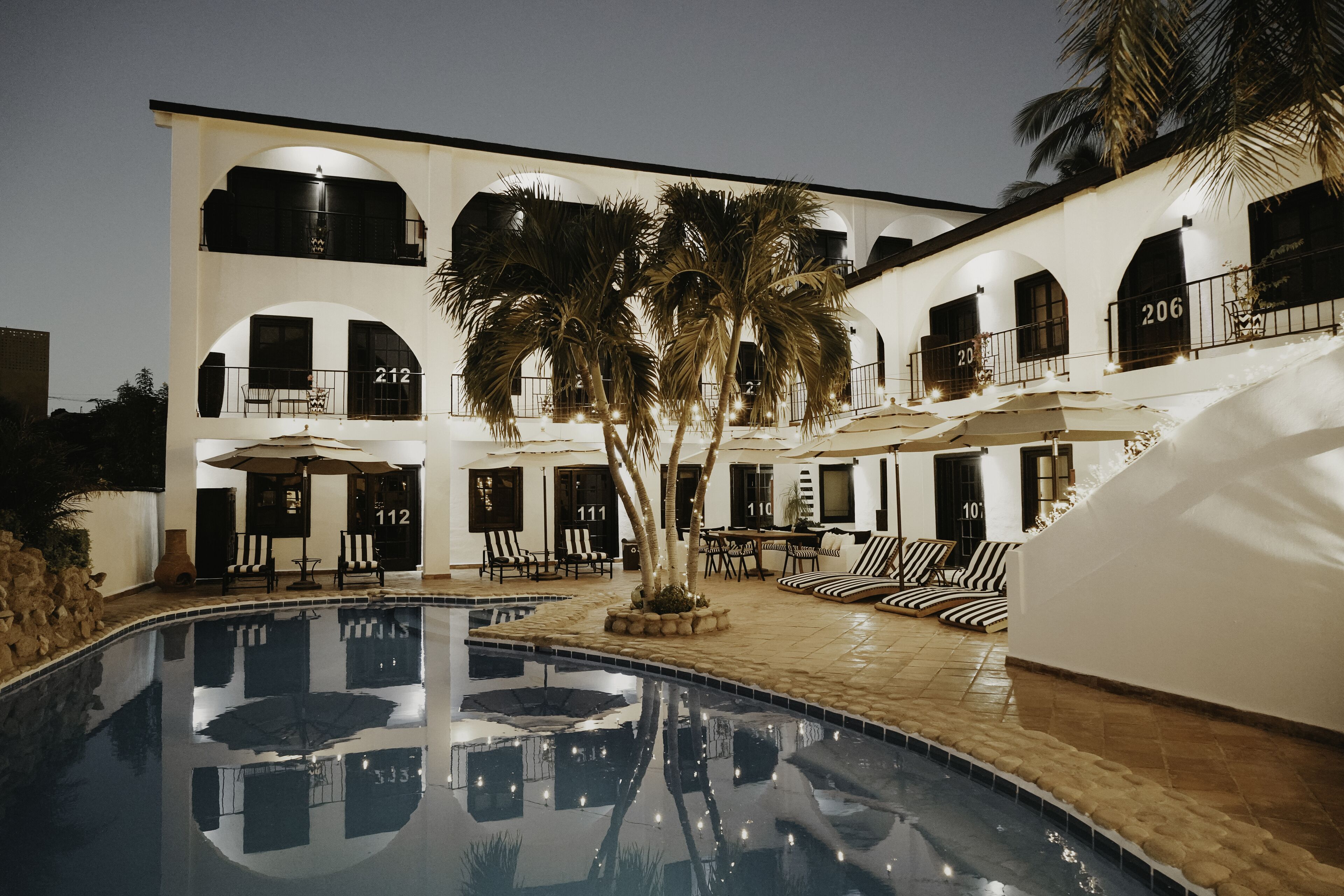 outdoor pool, pool loungers