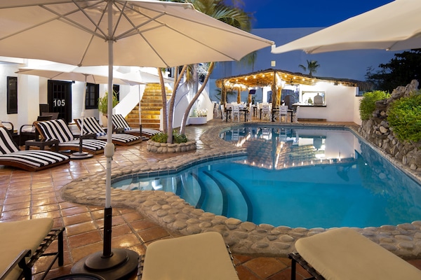 Outdoor pool, pool loungers