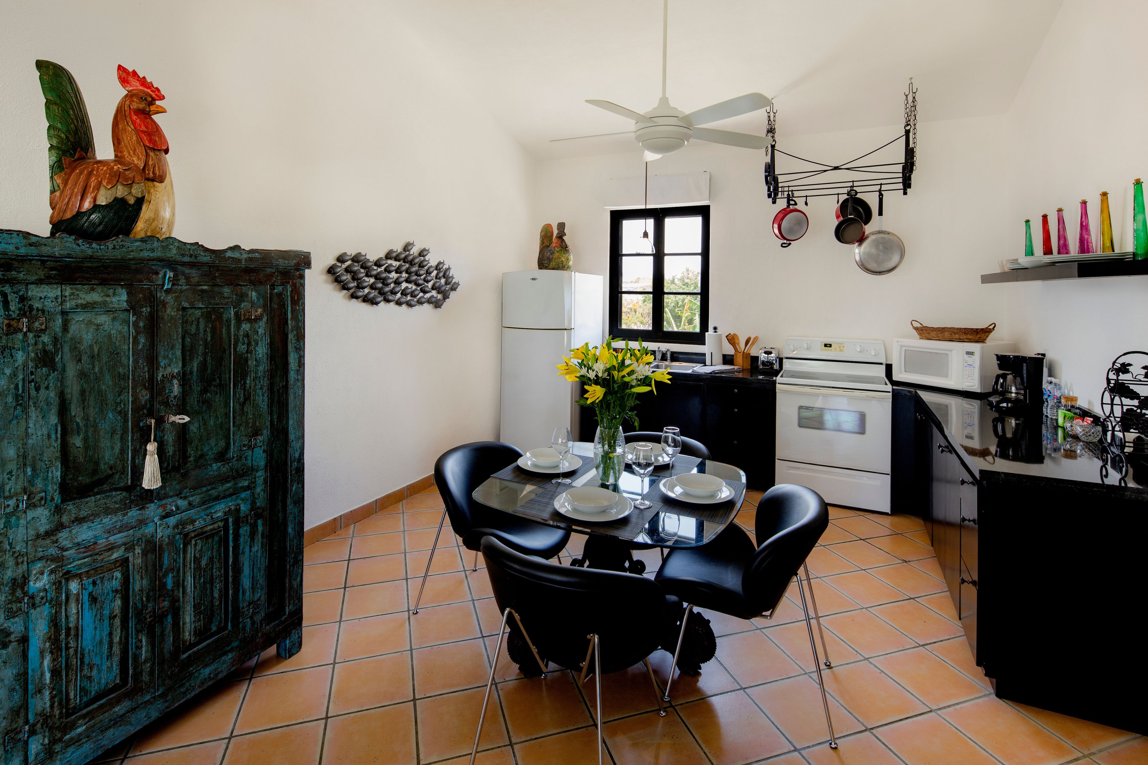 superior suite, multiple beds, kitchenette | private kitchen