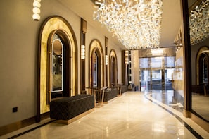 Lobby sitting area - The Hotel Beyaz Saray - Grand Bazaar (Istanbul)