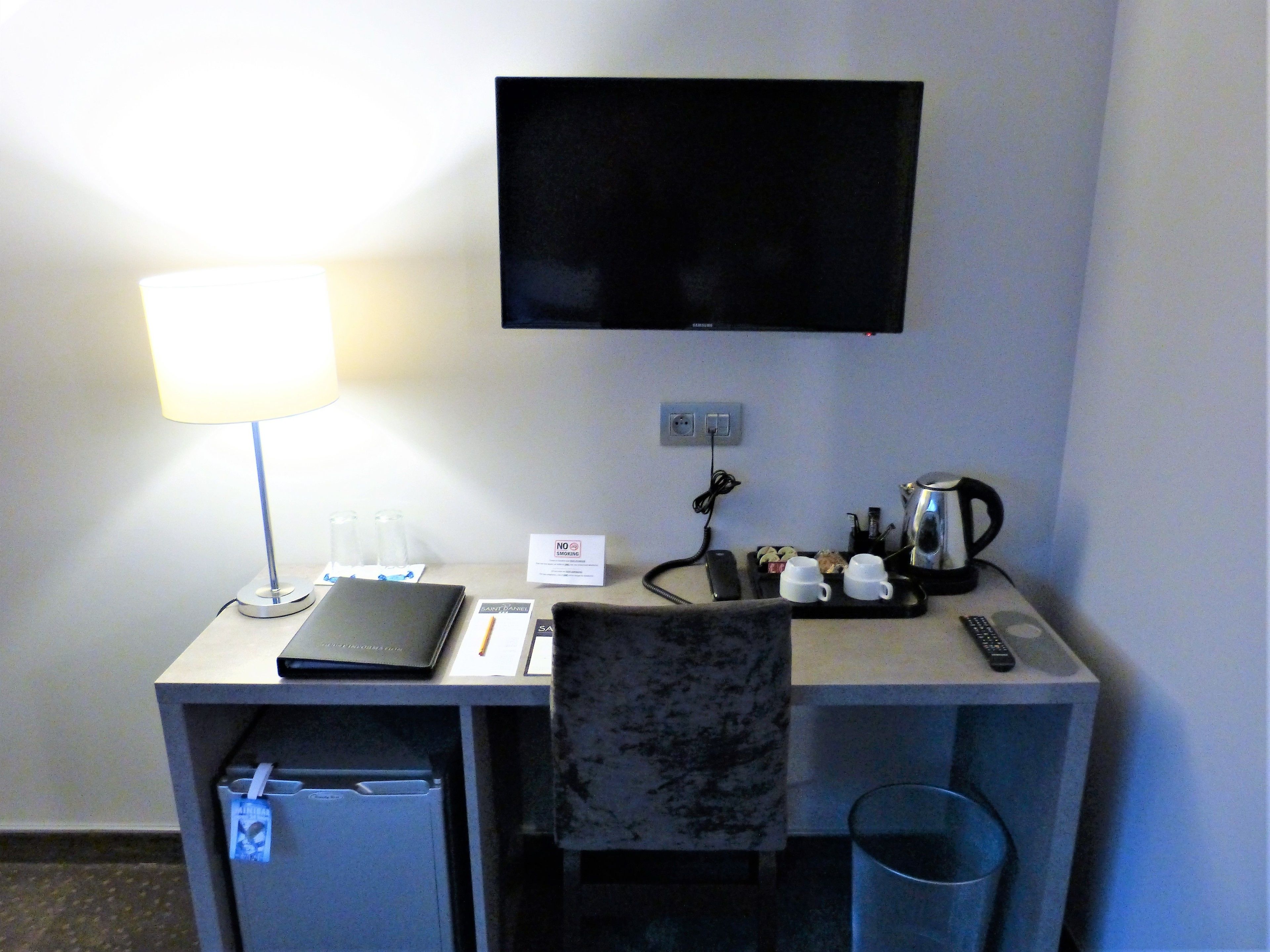 deluxe room | room amenity