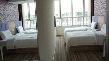 Deluxe Twin Room | Free WiFi, bed sheets