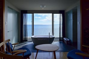 New Wing “OCEAN GARDEN” UKIFUNE | Bathroom | Shower, free toiletries, hair dryer, slippers - Beach Hotel Sunshine Ishigakijima (Ishigaki)