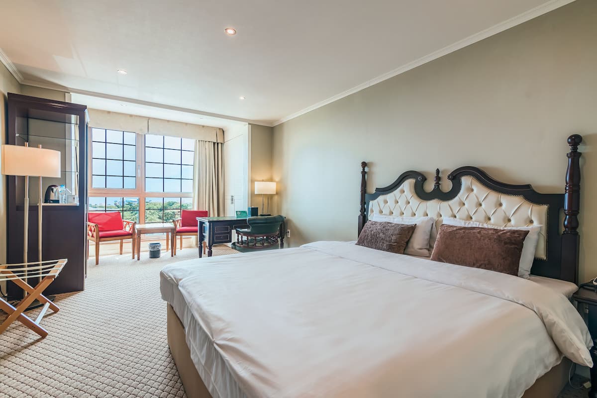 Zimmer, 1 King-Bett, Badewanne, Meerblick