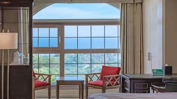 Hollywood Room (Large King Bed) | Premium bedding, down comforters, blackout drapes, soundproofing