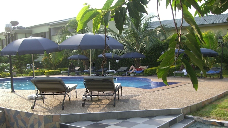 Wadoma Royale Hotel