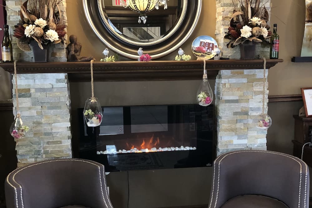 Talbot Trail Inn & Suites