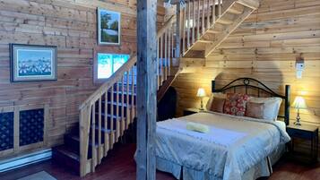 Grande Cabine | Desk, iron/ironing board, free WiFi, bed sheets