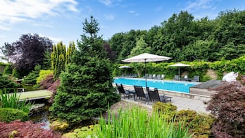 Indoor pool, outdoor pool, pool loungers