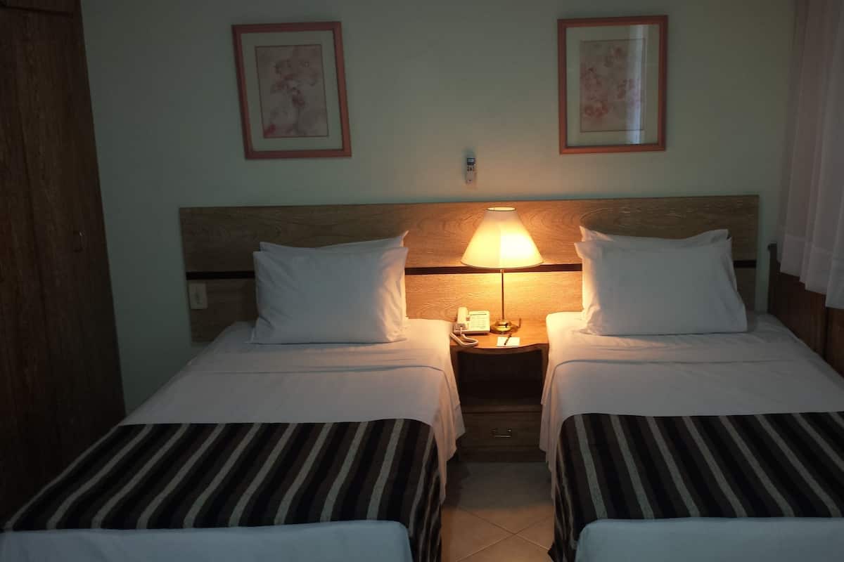 1 bedroom, minibar, in-room safe, blackout curtains