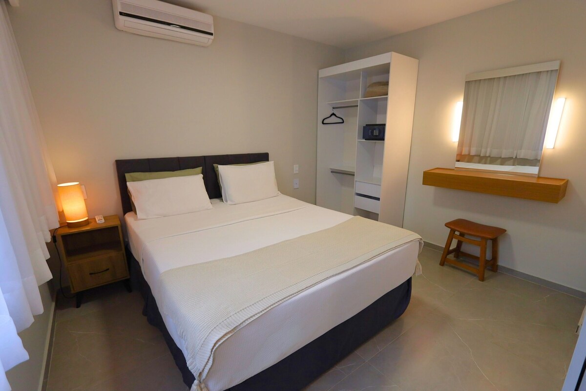 Standard Double Room | 1 bedroom, minibar, in-room safe, blackout curtains