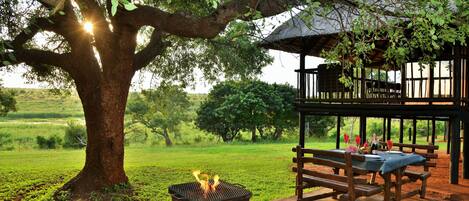 Family Cabin, 1 Bedroom (Ndlovu (Unit No. 5)) | Terrace/patio