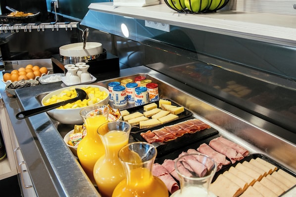 Dagelijks ontbijtbuffet (EUR 19 per persoon)