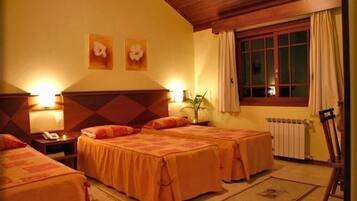 Minibar, blackout drapes, free WiFi