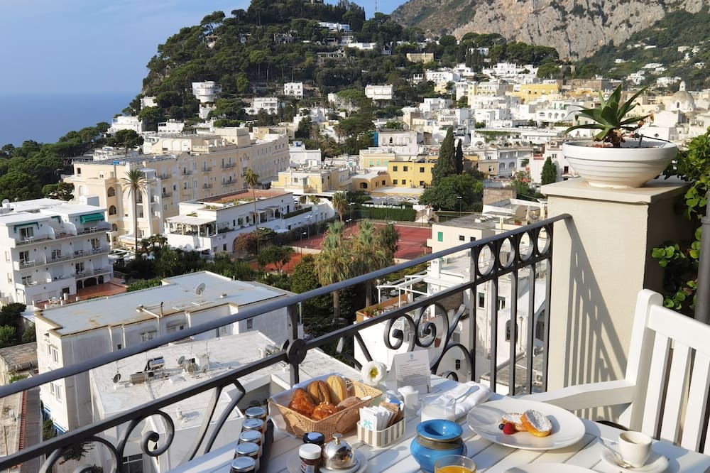 Capri Tiberio Palace