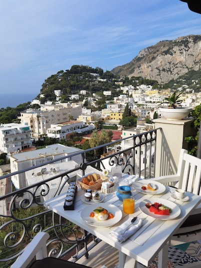 Capri Tiberio Palace