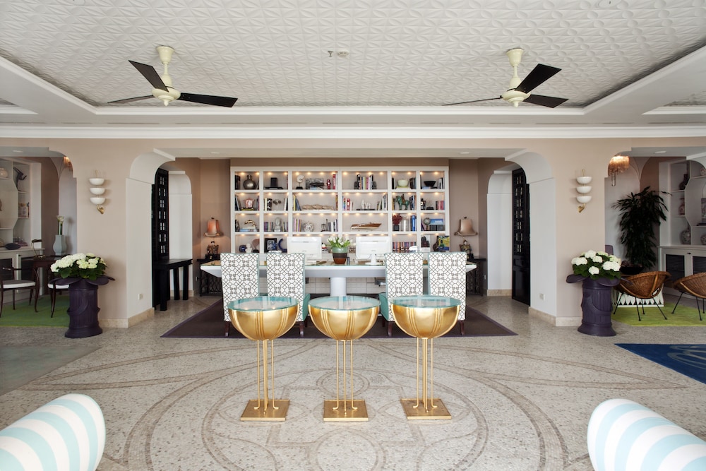 Capri Tiberio Palace by null