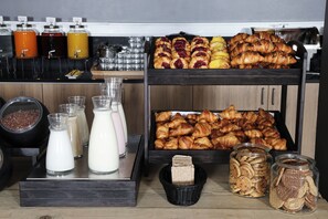 Desayuno continental todos los días (con cargo)