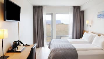 Standard Double or Twin Room | In-room safe, desk, free cots/infant beds, bed sheets