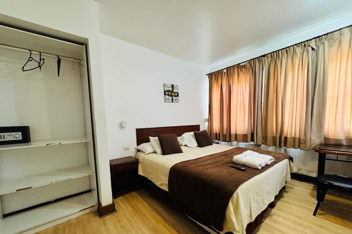 14 bedrooms, in-room safe, laptop workspace, free WiFi