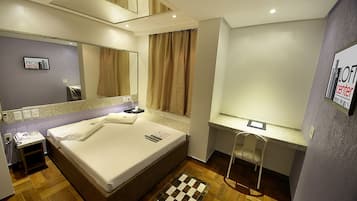 Double Room | Minibar, desk, blackout drapes, free WiFi