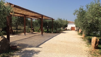 Family Condo, 2 Bedrooms, Private Pool, Garden View (Località Piricone) | Individually furnished, blackout drapes, soundproofing