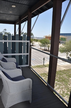 Terrace/patio - Heart of the Marina District, Walking distance to EVERYTHING , Water+Marina View (Port St. Joe)
