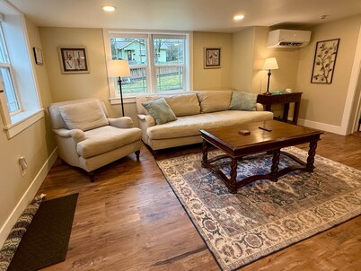 State Street Cottage, 1 BR Apt