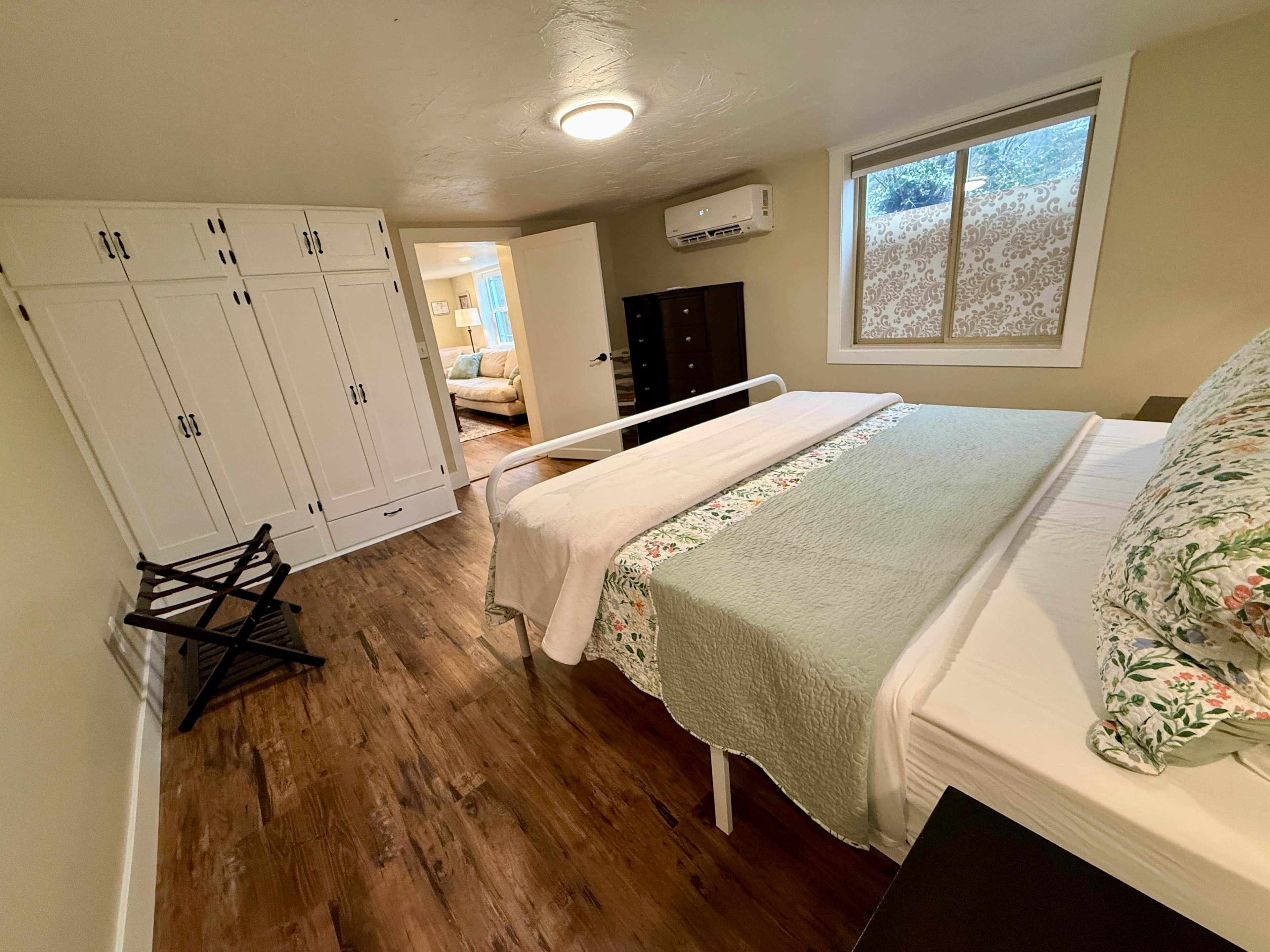 1 sovrum, strykjärn/strykbräda, wi-fi och sängkläder