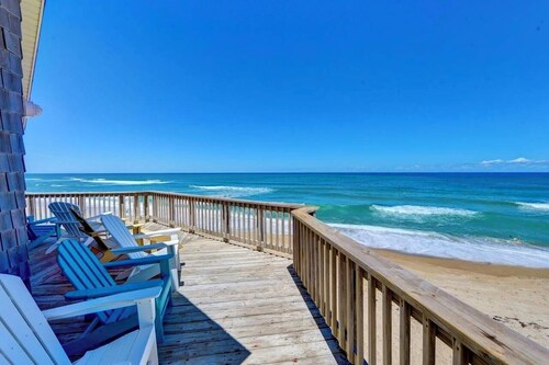 6 Bed Oceanfront Home in OBX w/ Hot Tub!