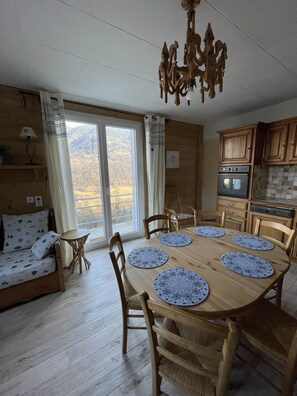 Interior - Allevard House ALLEVARD 80m2 mountain atmosphere (Le freydon)